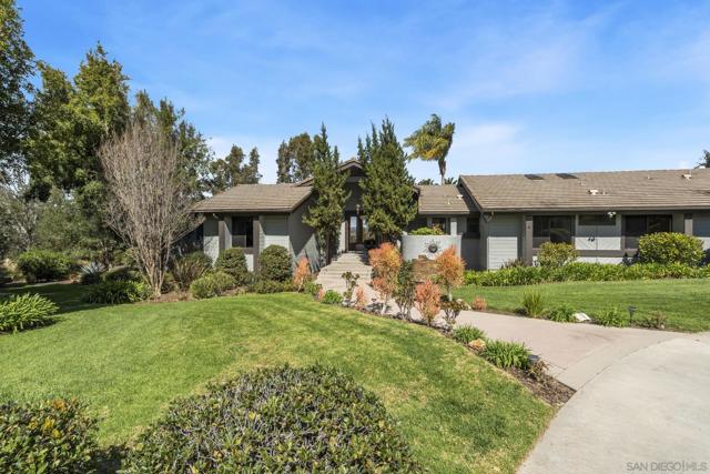 12916 Polvera Ave, San Diego CA: https://media.crmls.org/mediaz/81b86eaa-8202-407a-a8c6-107a02e1f42b.jpg