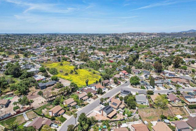 2044 Siegle Dr, Lemon Grove CA: https://media.crmls.org/mediaz/81b8f0b1-f408-4863-b579-a53aead8cc5f.jpg