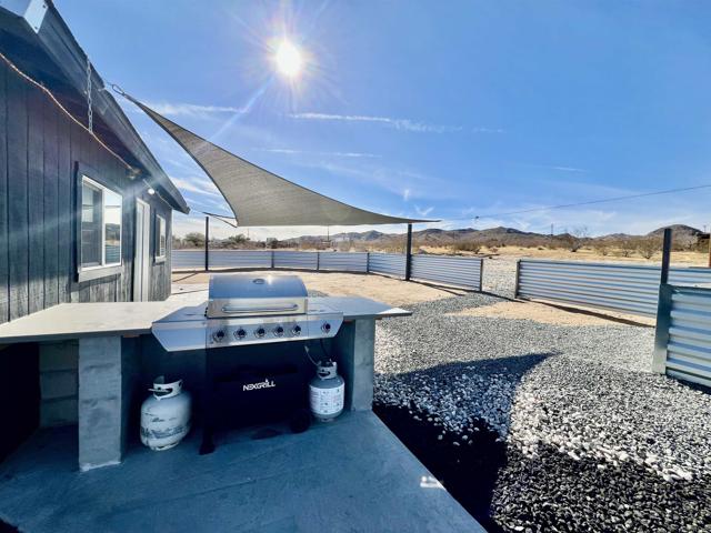 Detail Gallery Image 9 of 58 For 2774 Kickapoo Trl, Landers,  CA 92285 - 1 Beds | 1/1 Baths