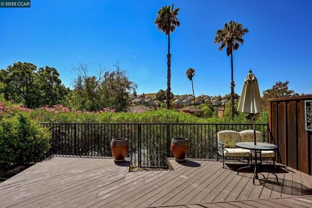 3019 Tahoe Pl, San Ramon CA: https://media.crmls.org/mediaz/81b96976-a3f0-4523-8a86-75de62ada6b4.jpg