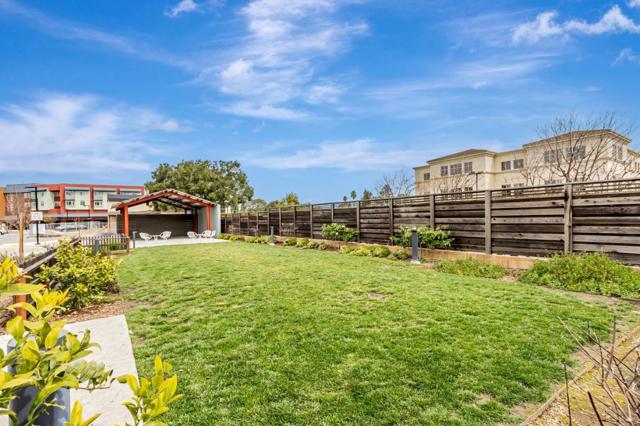16009 Bartlett Court, Los Gatos CA: https://media.crmls.org/mediaz/81ba293d-f0c1-443c-a4fc-3e3b677540b8.jpg