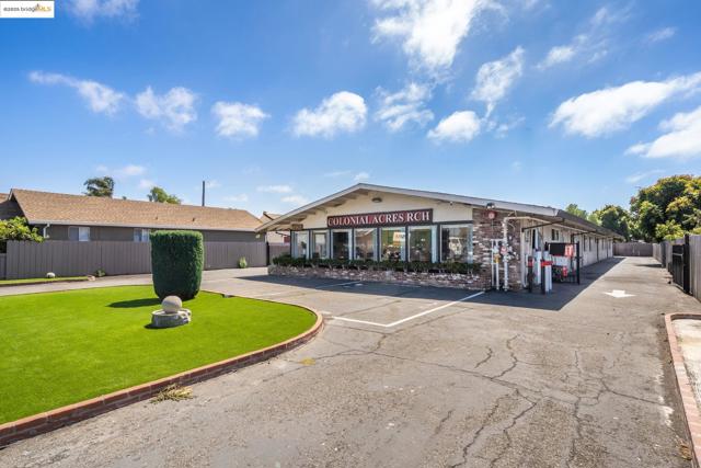 18905 Standish Ave, Hayward CA: https://media.crmls.org/mediaz/81ba5810-9308-4971-a560-0e9f621d3d25.jpg