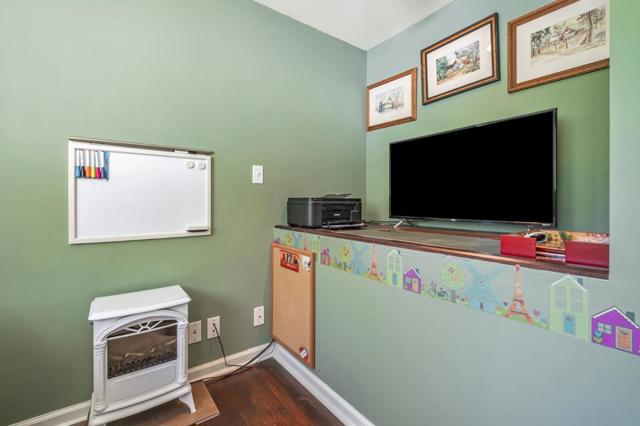 13756 W Park Avenue, Boulder Creek CA: https://media.crmls.org/mediaz/81ba7215-c690-480c-972f-e5772ebd77ac.jpg