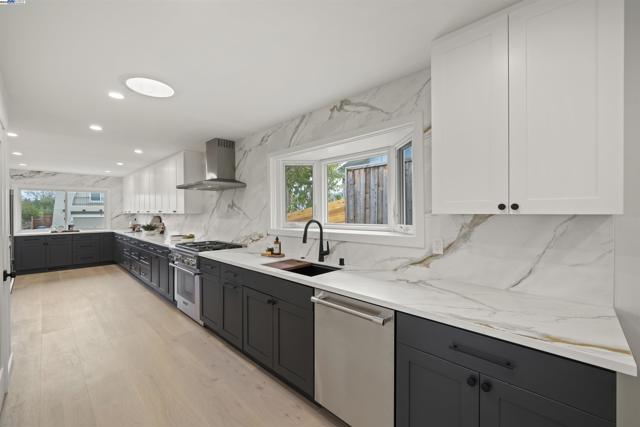 Image 8 of 51 For 4253 Mirador Dr