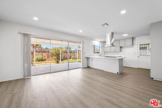 19717 Chase Street, Winnetka CA: https://media.crmls.org/mediaz/81bd3395-76c8-4f30-8d49-865be000cbcf.jpg