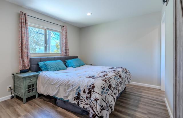1327 Crespi Drive, Pacifica CA: https://media.crmls.org/mediaz/81bd9858-3073-498a-9618-999e7eb56091.jpg