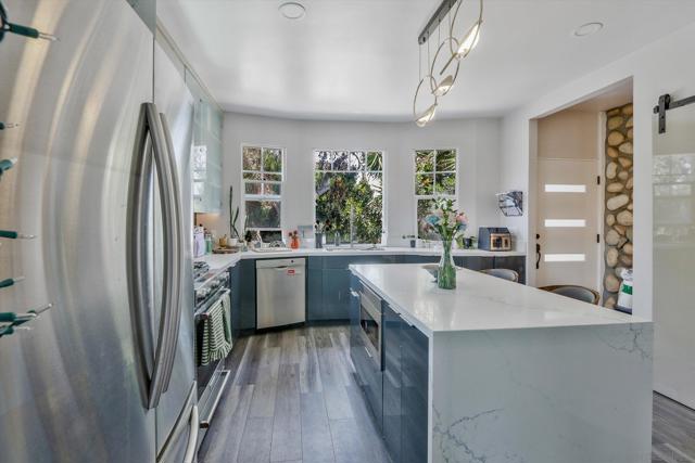 1035 Edgemont Place, San Diego CA: https://media.crmls.org/mediaz/81bda3d8-211b-4a48-b068-a743617c2edc.jpg