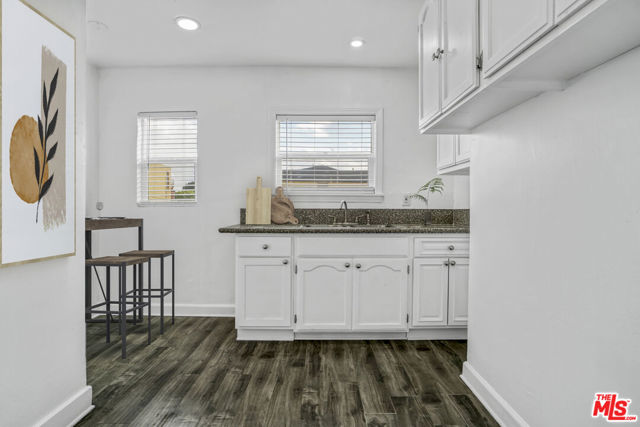 120 N Avenue 25, Los Angeles CA: https://media.crmls.org/mediaz/81bf5713-d700-4dac-b837-0bcfdeb040f3.jpg