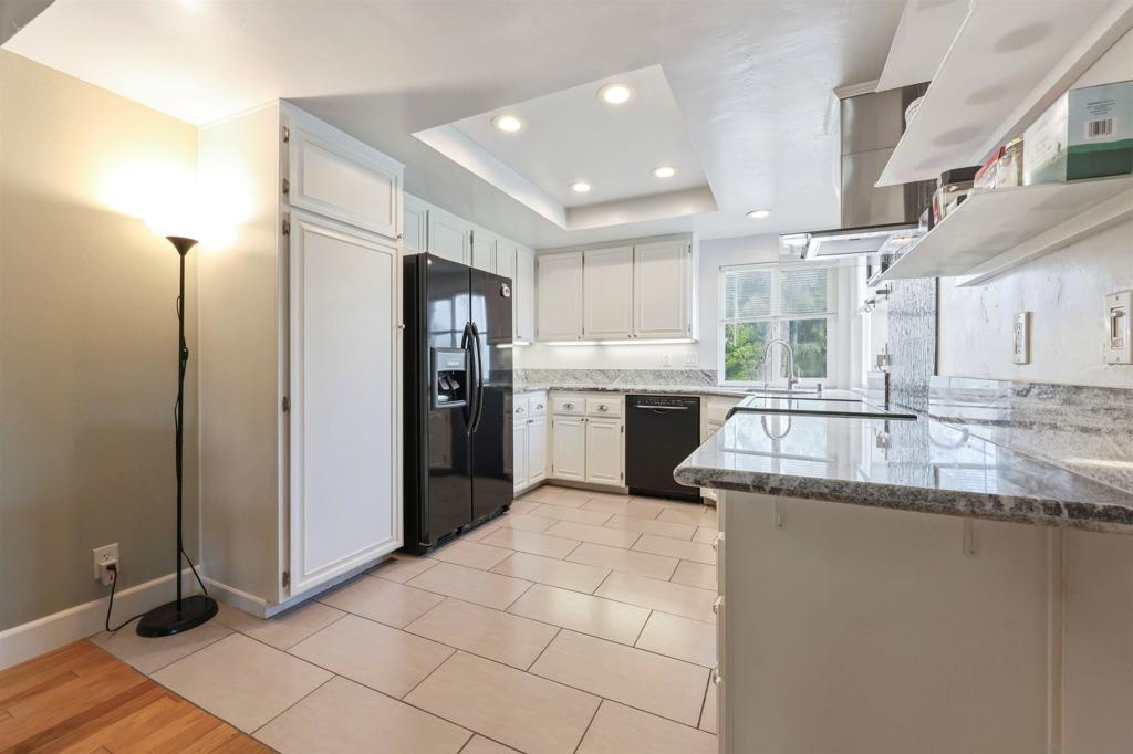 12728 Camino De La Breccia - photo 7