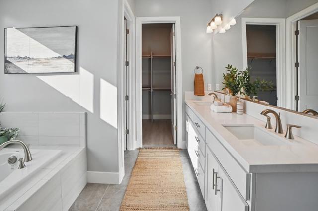 2954 Laredo Drive, Rocklin CA: https://media.crmls.org/mediaz/81bfb963-51fd-47a9-952d-4d09ef3afd91.jpg