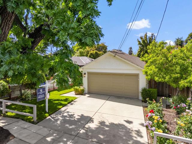 207 Brooklyn Avenue, San Jose CA: https://media.crmls.org/mediaz/81c1033b-07b9-4c66-9134-518c31ba3999.jpg