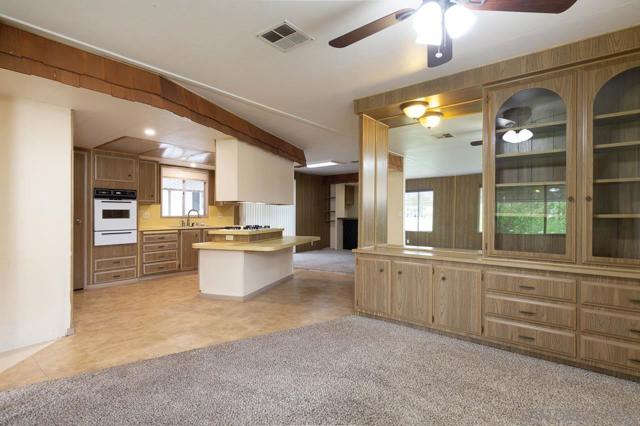1219 E Barham Dr Spc 106, San Marcos CA: https://media.crmls.org/mediaz/81c1a7a6-15b3-40dc-89b2-32bf5ad3c390.jpg