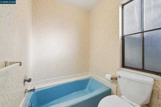 58 Saint Andrews Ln, Alamo CA: https://media.crmls.org/mediaz/81c1fdb7-354c-4601-8151-2f097087a41b.jpg