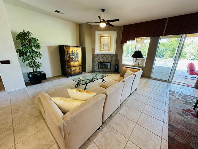 Image 12 of 39 For 44127 Yucca Drive