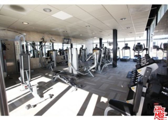 3810 Wilshire Boulevard, Los Angeles CA: https://media.crmls.org/mediaz/81c342ee-e5a5-4924-a75c-25af42f50ce7.jpg