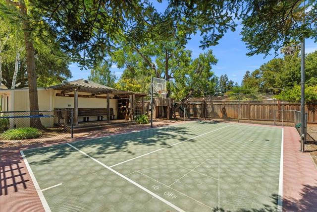 115 Doud Drive, Los Altos CA: https://media.crmls.org/mediaz/81c3bebf-8da9-4480-82da-ed4e422316da.jpg
