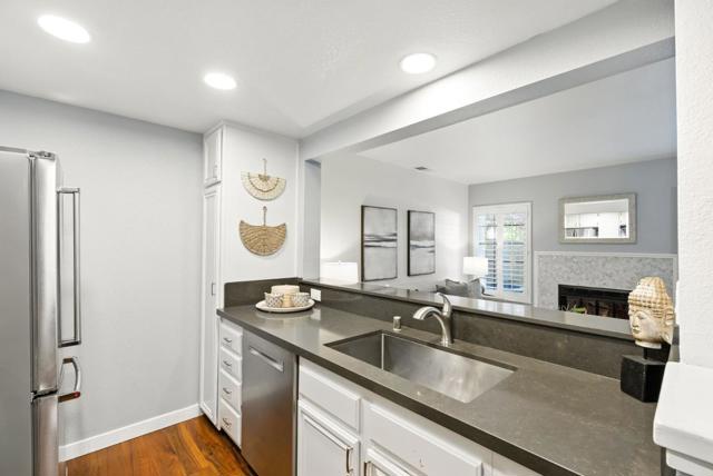 2074 Foxhall Loop, San Jose CA: https://media.crmls.org/mediaz/81c4a982-33c7-4b79-8673-1d8d265ce833.jpg