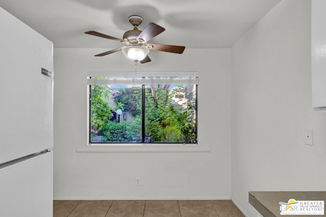 473 E Bradshaw Lane #10, Palm Springs, CA 92262