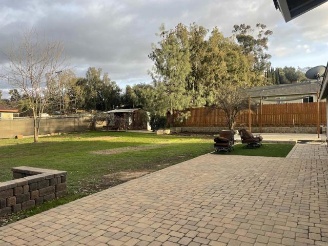 1758 El Cajon Lane, Ramona CA: https://media.crmls.org/mediaz/81c5b3f7-c5dd-4591-bac3-3cb8c1365e34.jpg