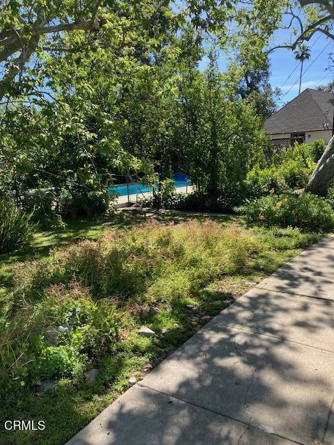 Image 18 of 29 For 1520 Carroll Drive