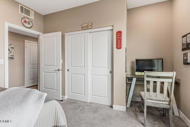 2810 Wagon Wheel Road, Oxnard CA: https://media.crmls.org/mediaz/81c6a975-abd4-4037-89af-b808f709eca8.jpg