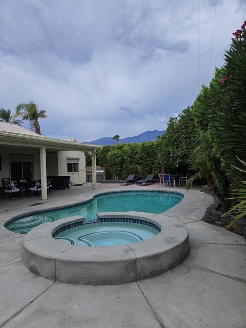 68520 Risueno Road, Cathedral City CA: https://media.crmls.org/mediaz/81c6c063-4f14-43b6-955e-418643a61925.jpg
