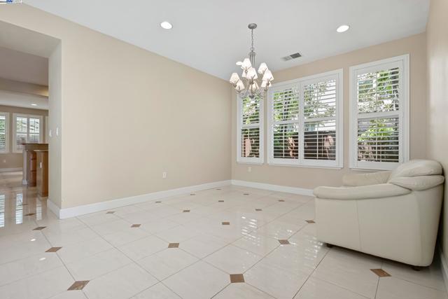 2004 W Lagoon Rd, Pleasanton CA: https://media.crmls.org/mediaz/81c73bd0-3b85-424b-a9c3-a5d3f3c0e2ef.jpg