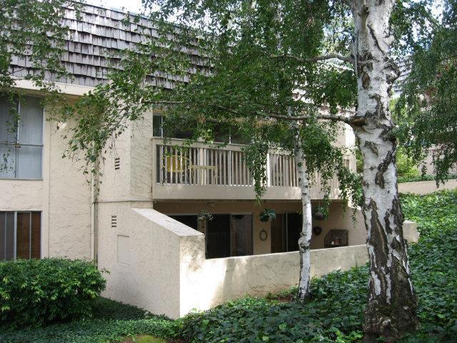 675 Sharon Park Drive, Menlo Park CA: https://media.crmls.org/mediaz/81c77195-f32d-4e1c-aa6d-df2e33f5d0b0.jpg