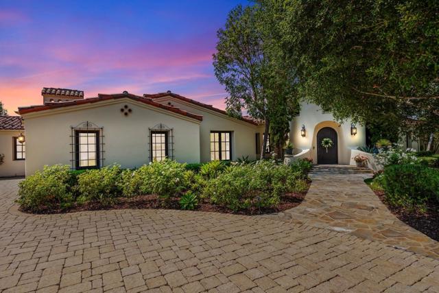 7975 Villas, San Diego CA: https://media.crmls.org/mediaz/81c7823a-5f2e-4eda-8080-29d242f40d44.jpg
