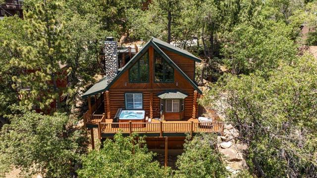 1351 Balsam Drive, Big Bear CA: https://media.crmls.org/mediaz/81c810ed-e5a2-43cd-9af7-78a9eb99c9ac.jpg