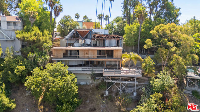 837 Linda Flora Drive, Los Angeles CA: https://media.crmls.org/mediaz/81c8c138-9d38-4357-9d87-cf26bef02f29.jpg