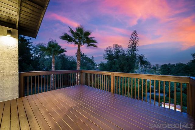 2927 Lawrence Ln, Escondido CA: https://media.crmls.org/mediaz/81c95e73-780a-4baa-b1b9-4d42430abb95.jpg