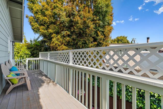 227 Center Avenue, Aptos CA: https://media.crmls.org/mediaz/81c97a43-3a76-4bbc-9c32-c069df8085d9.jpg