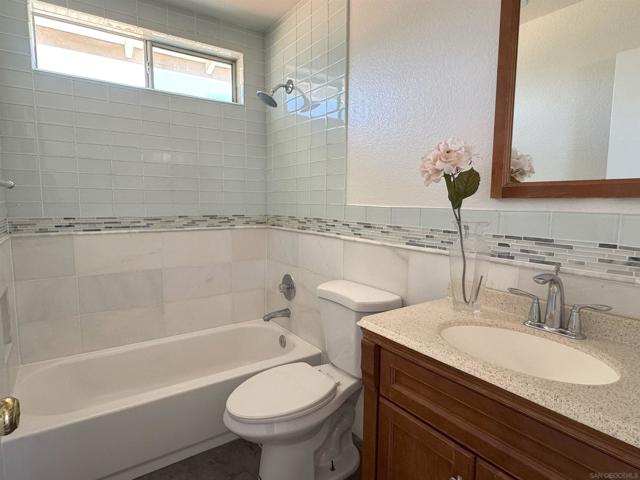 39559 Sarah Drive, Temecula, California 92591, 3 Bedrooms Bedrooms, ,2 BathroomsBathrooms,Single Family Residence,For Sale,Sarah Drive,240014628SD