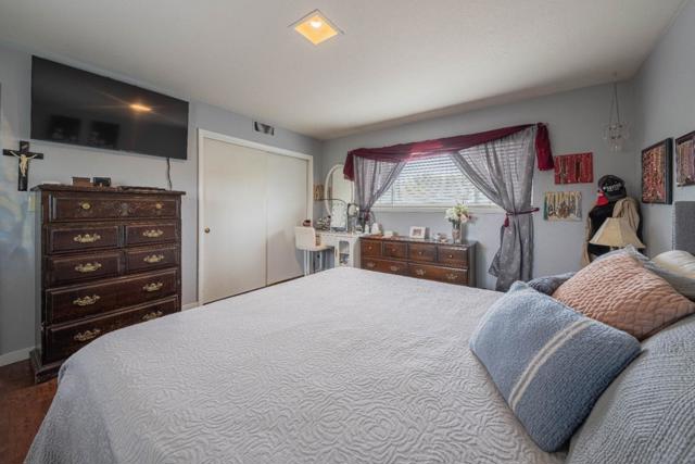 335 Palma Drive, Salinas CA: https://media.crmls.org/mediaz/81ca8511-1c4b-418f-b35a-f130ac11e6c1.jpg