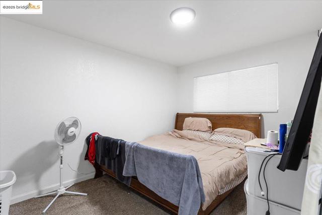 812 Delaware St, Fairfield CA: https://media.crmls.org/mediaz/81cab3f5-7767-4108-abeb-eb551e6b6414.jpg