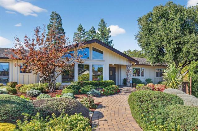 20802 SEVILLA Lane, Saratoga CA: https://media.crmls.org/mediaz/81cb4a64-59ba-4555-b268-612305e13f47.jpg