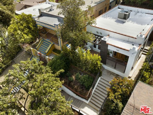 1140 N Coronado Street, Los Angeles CA: https://media.crmls.org/mediaz/81cc7115-e270-45cd-af49-6c3912716078.jpg