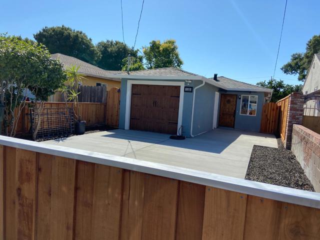 1133 Jervis Avenue, East Palo Alto CA: https://media.crmls.org/mediaz/81ccb925-6a87-4423-8481-d5d7b4b93cd4.jpg