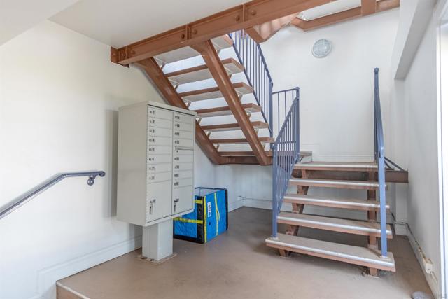 1220 Seacoast Dr., Imperial Beach CA: https://media.crmls.org/mediaz/81cd2dba-262d-4bac-b179-44e7873e08fa.jpg