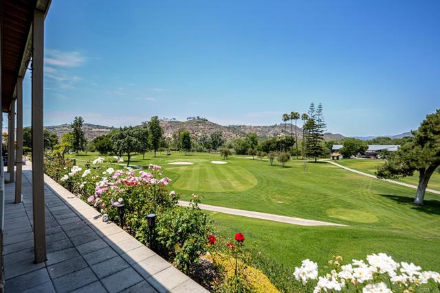 Detail Gallery Image 9 of 44 For 4650 Dulin #208,  Fallbrook,  CA 92028 - 2 Beds | 2 Baths