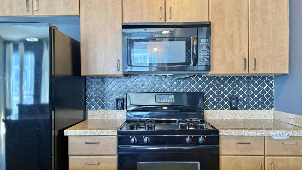 445 Island Ave - photo 9