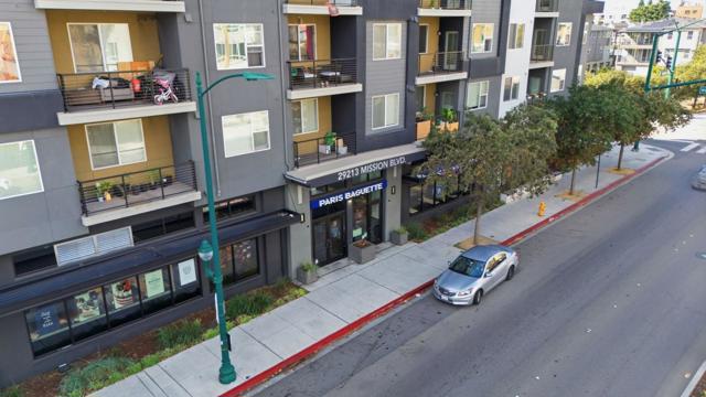 490 Trace Lane, Hayward CA: https://media.crmls.org/mediaz/81cd9e17-feeb-4c91-8e32-b4c2ba7609bd.jpg