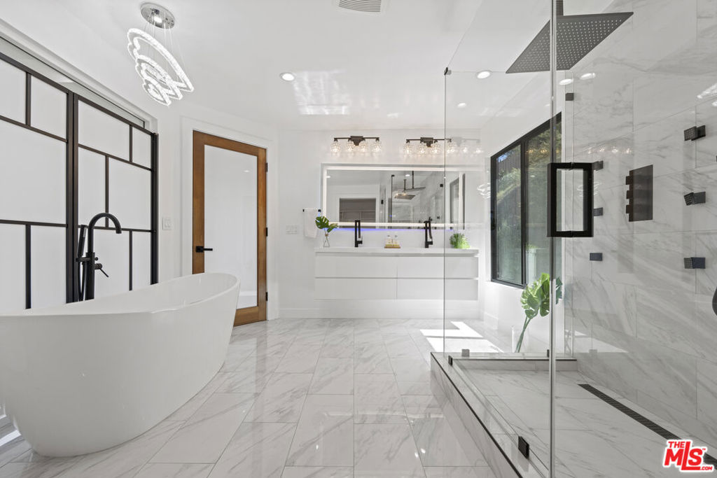 MLS #24452385 img 15