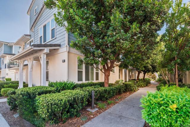 4368 Nautilus Way, Oceanside CA: https://media.crmls.org/mediaz/81cdcf22-d16e-437e-8e4b-0166d14f290d.jpg