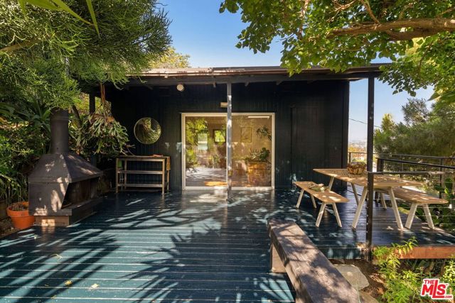 3130 Isabel, Los Angeles CA: https://media.crmls.org/mediaz/81ce39ec-5acb-4b46-b4b9-b166a46cc10e.jpg