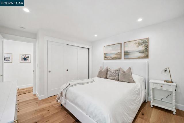 31 Ascot Place, Moraga CA: https://media.crmls.org/mediaz/81cfedc6-0265-4d79-8acc-82e059891a2b.jpg