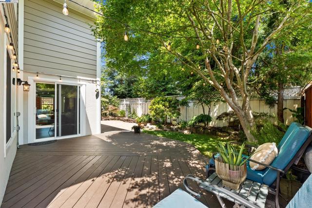3746 La Costa Ave, Castro Valley CA: https://media.crmls.org/mediaz/81d08243-9fad-43a7-b2d6-ee3aec3428cf.jpg