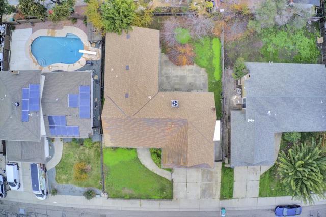 8734 Hermosa Court, Stockton CA: https://media.crmls.org/mediaz/81d0e71d-fa28-4f2d-9929-1e1f16e597db.jpg