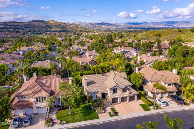 48 Golden Glen Drive, Simi Valley CA: https://media.crmls.org/mediaz/81d12c33-09fd-43bc-9d85-cfa922d7f6d3.jpg